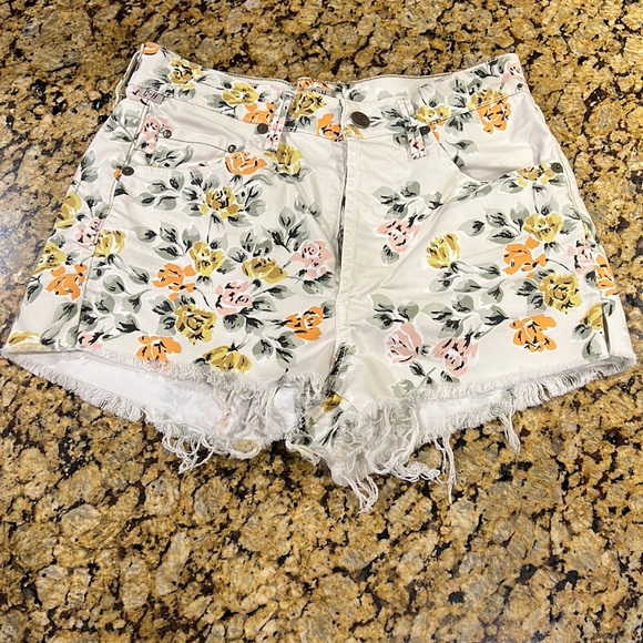 Citizens Of Humanity Floral Chloe High Waist Cut Off Button Fly Shorts Size 25 - Picture 2 of 8